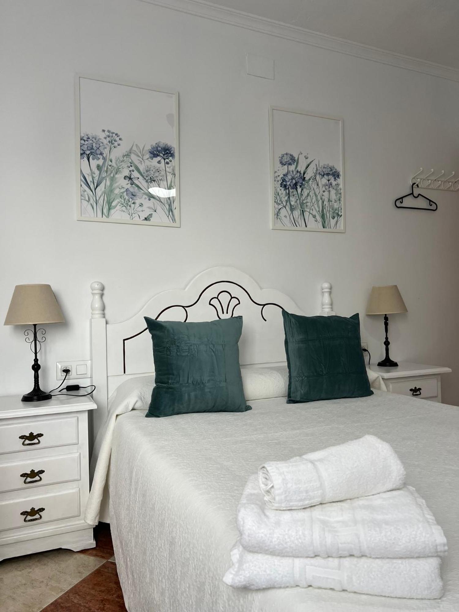 סהרה דה לה סיירה Casas Paraje Natural מראה חיצוני תמונה